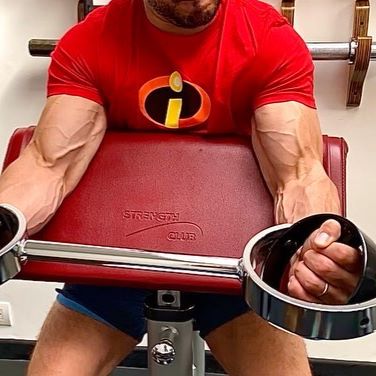STRENGTH GYM CLUB-