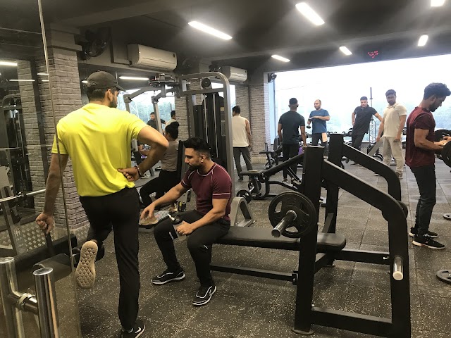 Modest Gainz Health Club | Fitness Center In Sector 7, Rohini, New Delhi, India