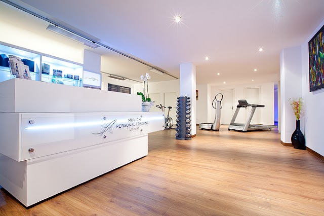 Munich Personal Training Lounge - Schoenburg love time GbR