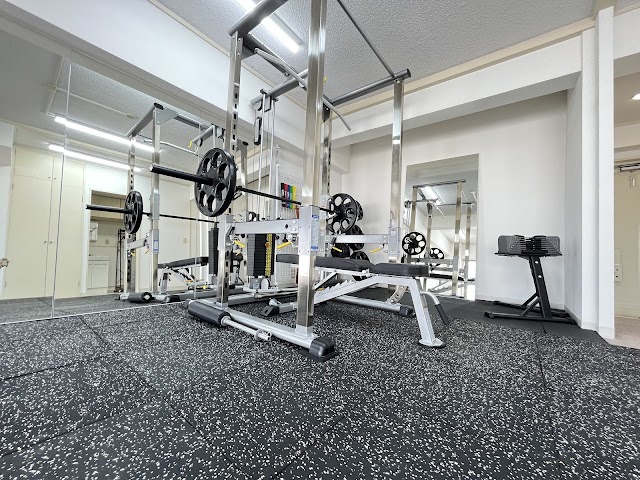 MIYAZAKI GYM用賀店